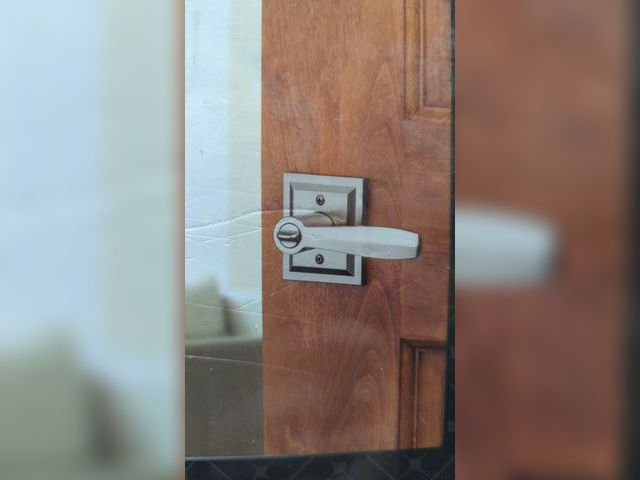 Lot 96-181833 - Baldwin Prestige
354TOL SLB 15 SMT 6AL RCS CP Torrey / Square Entry - Satin Nickel New MSRP $95