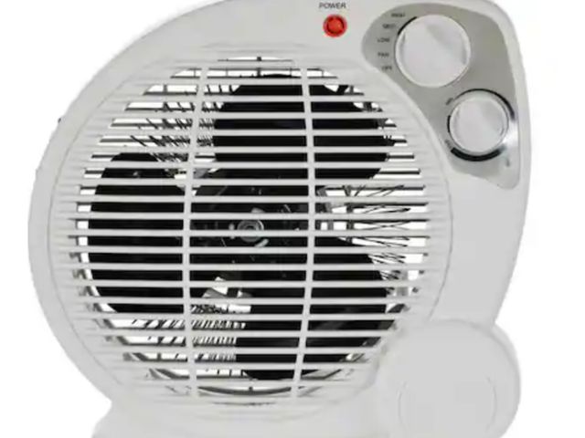 Lot 96-180189 - Pelonis
1500-Watt Electric Fan Forced Portable Heater.
Open Box 
Appears Lightly Used Untested