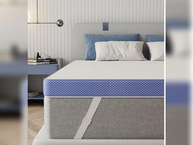 Lot 96-186621 - Twin Mattress topper slightly different from stock photo
New