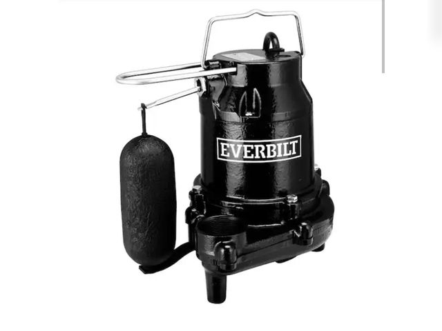 Lot 96-211292 - Everbilt 3/4 HP Pro Snap Action Submersible Sump Pump New MSRP $329