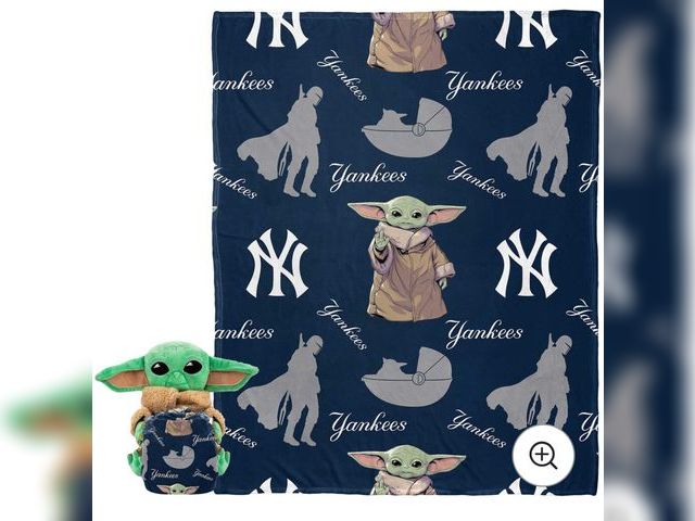 Lot 96-178919 - NY Yankees  x Disney Grogu Hugger Pillow &amp; Silk Touch Throw Set New
