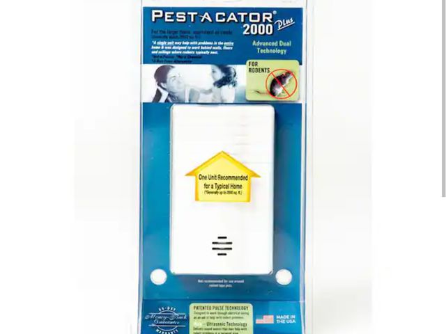Lot 96-167030 - Pest-A-Cator Plus 2000 Electronic Rodent Repeller New
