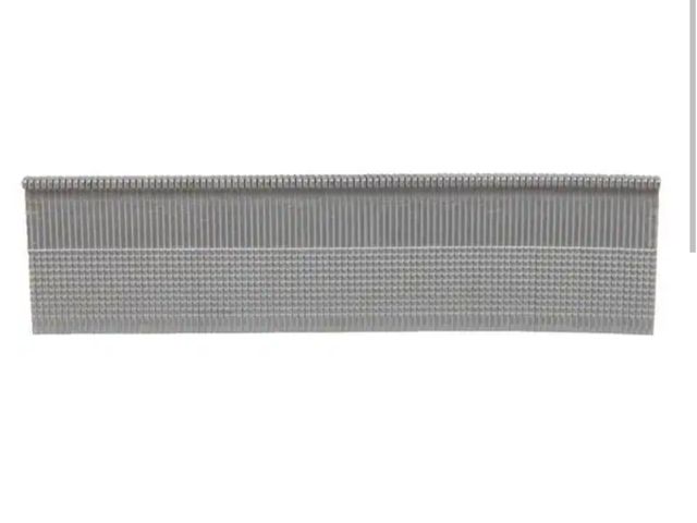 Lot 96-181838 - DEWALT 2 in. Leg 16-Gauge Steel Flooring Cleats unused, box is about half full