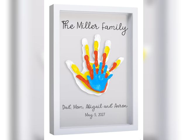 Lot 96-190857 - Pearhead Clear Family Handprint Frame, DIY Art Print Keepsake, Home Decor, Gift for New and Expectin...