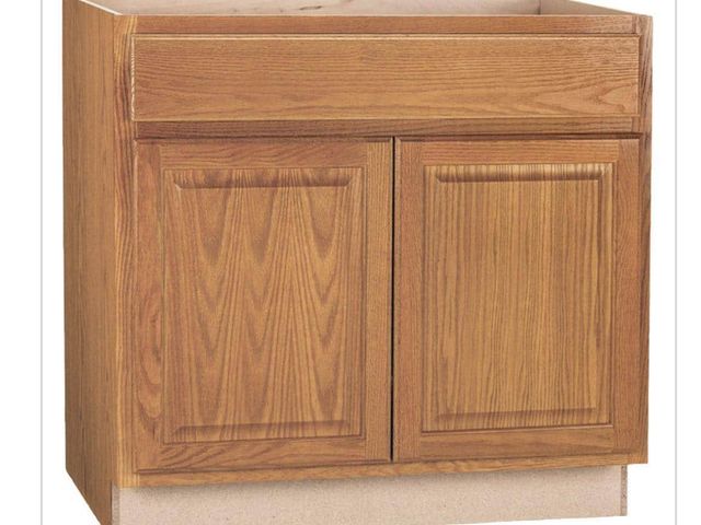 Lot 96-191638 - Hampton Bay Hampton 36 in. W x 24 in. D x 34.5 in. H Assembled Base
Cabinet in Medium Oak MSRP $249 ...