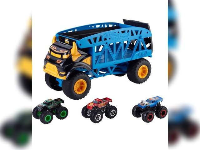 Lot 96-178709 - Hot Wheels Monster Mover Monster Truck Transporter 
New