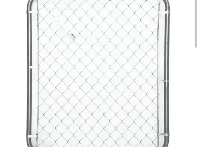 Lot 96-198591 - Everbilt 
42 in. x 60 in. Galvanized Steel Chain Link Fence Walk Gate (Actual Gate Size: 38 in. x 60...
