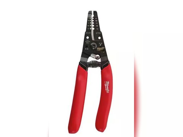 Lot 96-163127 - 7 in. Wire Stripper with Wire Cutter and Bolt Cutter Unused