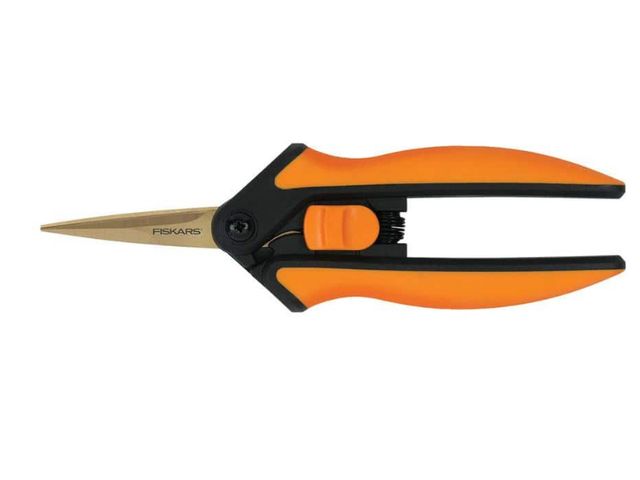 Lot 96-191265 - Fiskars 6 in. Titanium Micro-Tip Blade Pruning Shears with Sottgrip Handles New