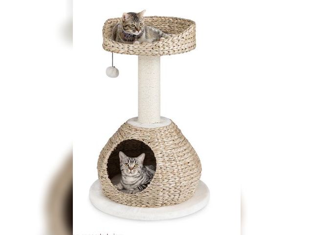 Lot 96-197330 - 28 Inches Hand-Made Cat Tree Tower with Jump Platform, White Unused