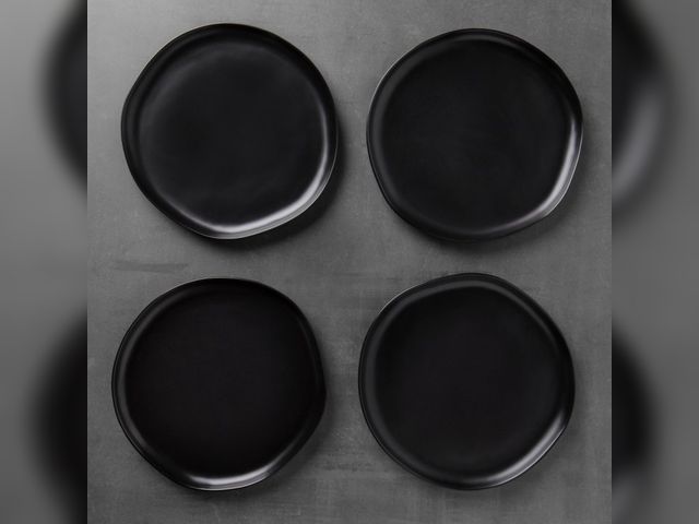 Lot 96-165835 - 10.5" Stoneware Dinner Plate Set Black - Hearth &amp; Hand™ with Magnolia: Farmhouse Style, Microwav...