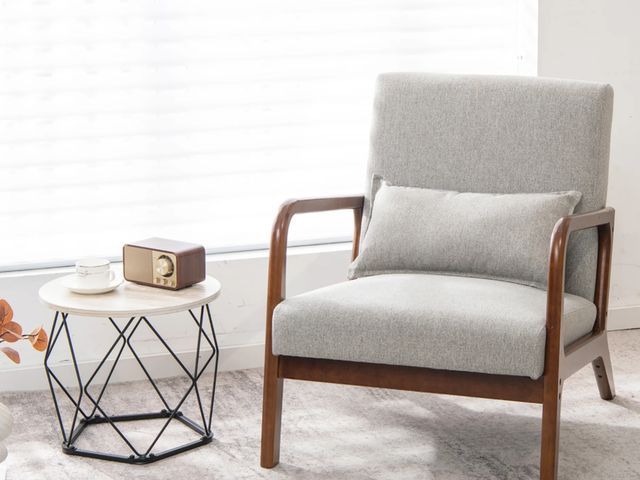 Lot 96-197718 - Costway Modern Accent Chair Leisure Armchair with Rubber Wood Frame &amp; Lumbar Pillow Gray
New 
Ms...