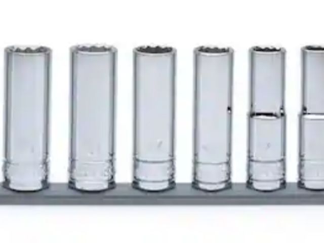 Lot 96-227880 - Husky
1/2 in. Drive Deep Metric Socket Set (11-Piece)
Open package 
Appears Unused