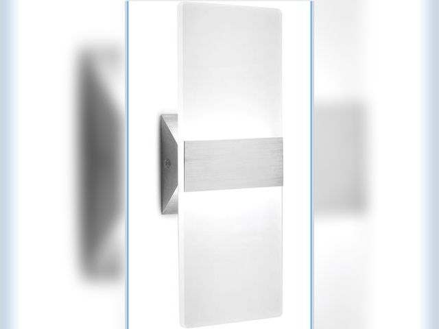 Lot 96-178323 - ChangM Modern LED Acrylic Wall Sconce 12W Cool White 6000K Up Down Lamp for Bedroom Corridor Stairs ...