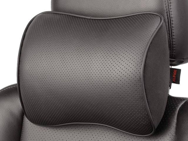 Lot 96-164511 - Memory Foam Car Neck Pillow

New. Actual item is grey fabric