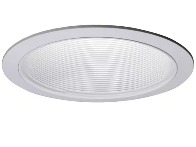 Lot 96-168069 - HALO
6 in. White Recessed Ceiling Light Baffle and Trim Ring
Appears new