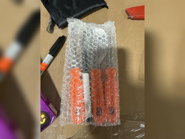 Lot 96-181944 - Home Accents Holiday Pumpkin Carving Kit 
unused box damage