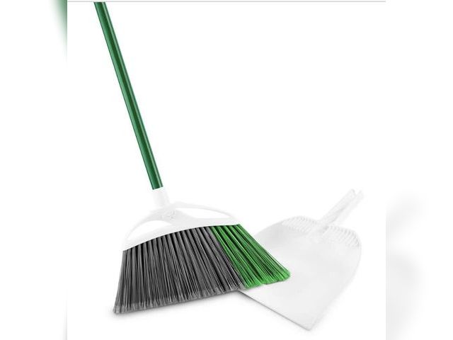 Lot 96-193458 - Libman
15 in. Extra-Large Precision Angle Broom and Dustpan Set with Steel Handle
New