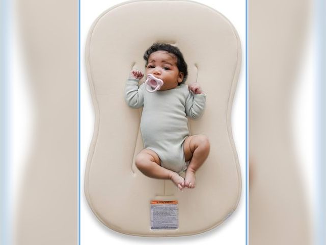 Lot 96-180361 - Snuggle Me® Baby Lounger Curve (0-6 Months) - Premium Organic Cotton with Foam Core, Machine-Washabl...