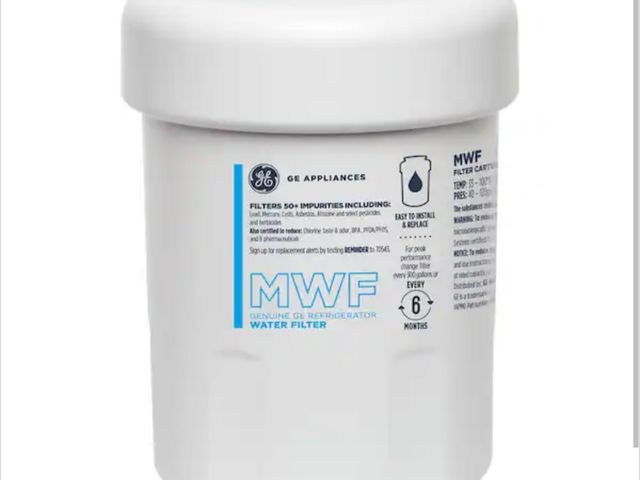 Lot 96-189075 - GE Genuine MWF Refrigerator Water Filter for GE New