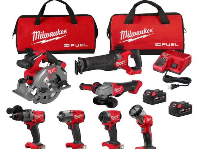 Lot 96-193647 - Milwaukee
M18 FUEL 18V Lithium-Ion Brushless Cordless Combo Kit with Two 5.0 Ah Batteries, 1 Charger...