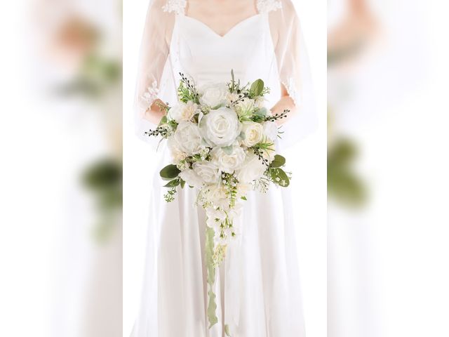 Lot 96-187733 - 12 Inch Cascade Wedding Bouquets for Bride, Ivory &amp; Champagne Cascading Bridal Bouquet for Weddi...