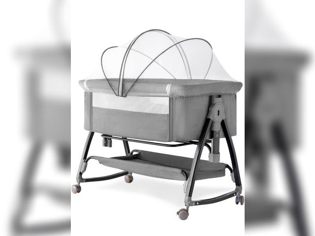 Lot 96-172105 - Bedside Crib, 3 in 1 Bassinet with Quick Height Adjustment and Mosquito Nets Rocking Bassinet for Ba...