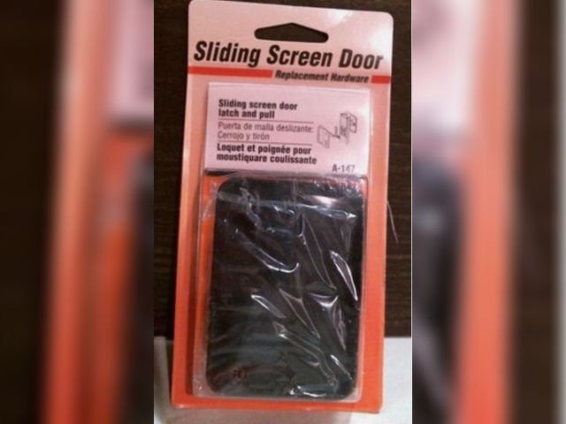 Lot 96-163435 - Latch &amp; Pull For Screen Door 2-5/8 in hole 

New