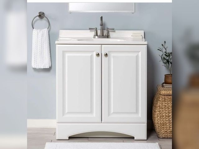 Lot 96-195478 - Glacier Bay
31 in. Single Sink White Bath Vanity with White Cultured Marble Top (Assembled)
unused, ...
