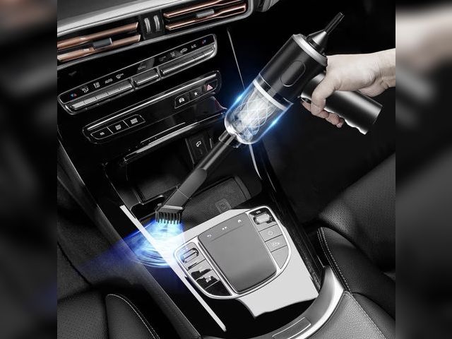 Lot 96-230433 - Car vacuum cleaner 
New