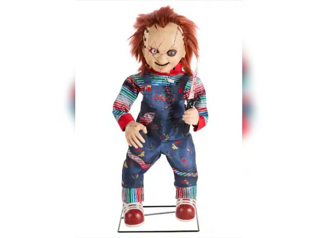 Lot 96-174441 - Universal
3.5 ft. Animated LED Scarred Chucky Doll H38
New
Msrp $229.00