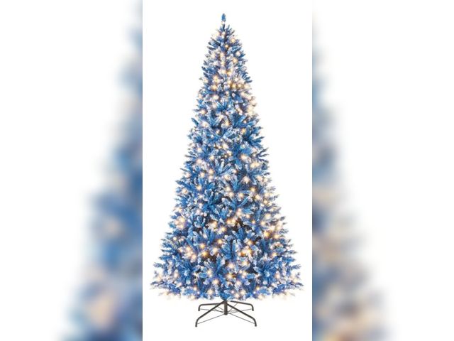 Lot 96-192538 - Artificial Christmas Tree with 767 Snowy Branch Tips-9 FT
New