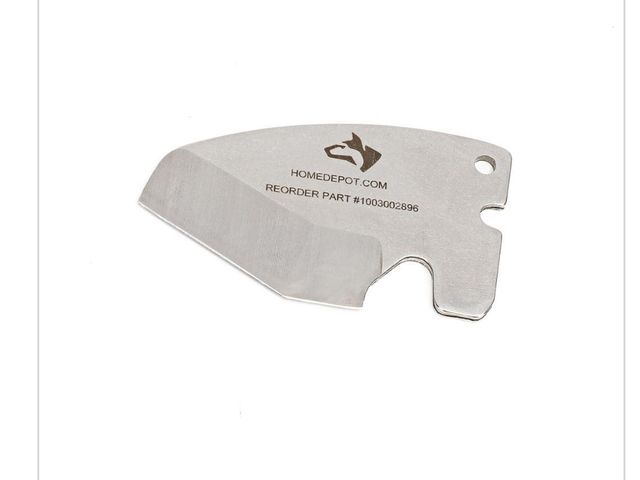 Lot 96-165465 - Husky 1-1/4 in. Ratcheting PVC
Cutter Replacement Blade New