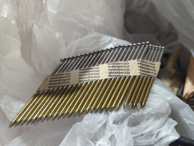Lot 96-177849 - Metabo HTP Bag of Nails for Nailgun, exact quantity unknown, unused