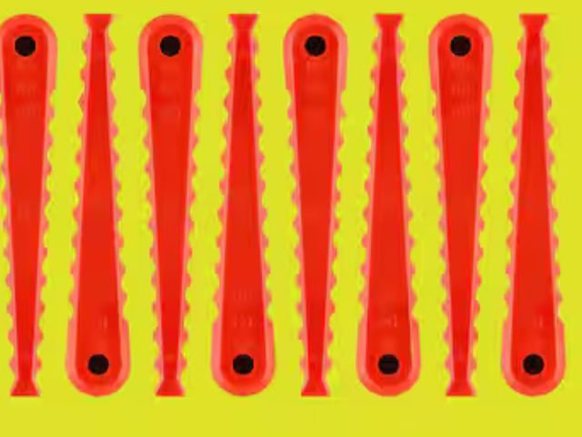 Lot 96-165529 - RYOBI
REEL EASY + Serrated Blade Replacements (8-Pack)
Used, 2 blades missing
6 blades total