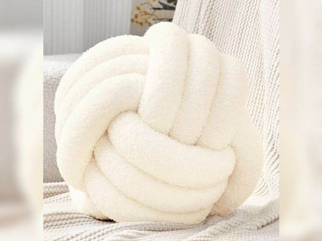 Lot 96-164393 - Knot Pillow Ball Round Throw Pillows Home Decor Cushion Decorative Aesthetic Throw Pillows

New