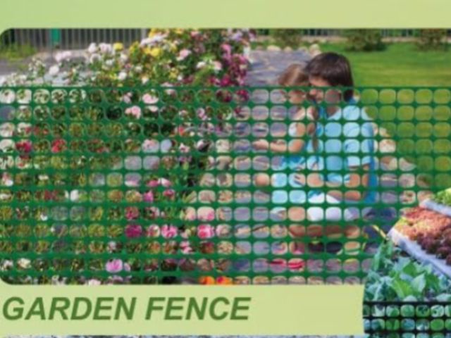 Lot 96-162702 - Green Plastic Garden Mesh Safety Fence, exact size of roll unknown