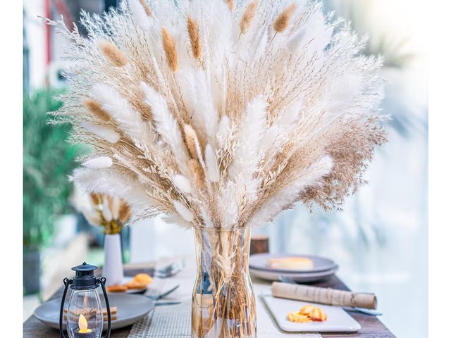Lot 96-181426 - 95 PCS Natural Pampas Grass Decor Bouquet | Boho Dried Floral Arrangement Centerpiece Table Decor We...