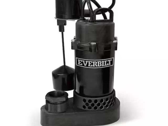 Lot 96-182414 - Everbilt
1/2 HP Aluminum Submersible Sump Pump Vertical Switch
used untested 
MSRP $169.00