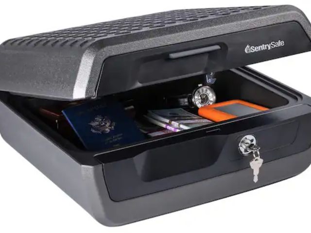 Lot 96-227881 - SentrySafe
0.36 cu. ft. Fireproof &amp; Waterproof Safe Box
New