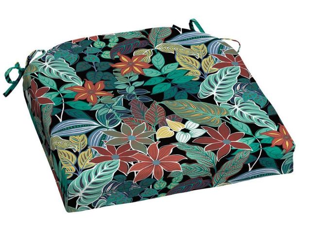 Lot 96-165492 - Hampton Bay 20 in. W x 20 in. D Universal Outdoor Seat Pad in Black Tropical

New