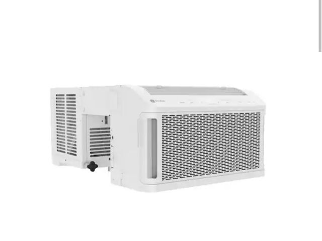 Lot 96-227039 - GE

Profile ClearView Ultra Quiet 6,100 BTU Window Air Conditioner Cools 250 sq. ft. Quiet, Easy Ins...