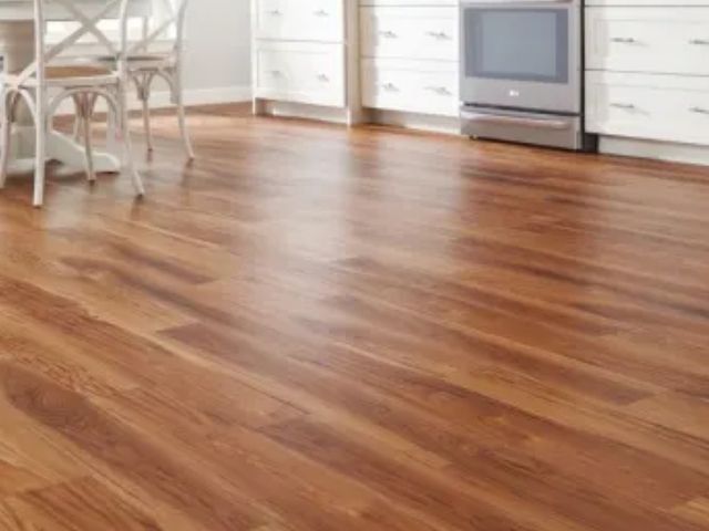 Lot 96-172661 - 192 Sq Ft of TrafficMASTER High Point Chestnut 6 In. X 36 In. Vinyl Flooring, 24 Sq. Ft./Case
New
MS...