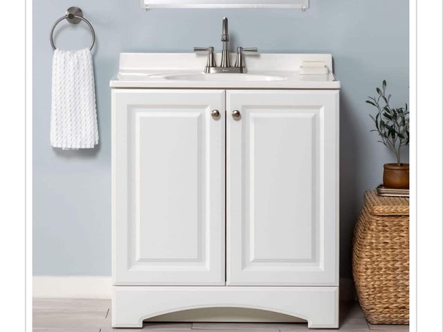 Lot 96-166684 - Hampton Bay15 in. W x 24 in. D x 34.5 in. H Assembled Base Kitchen Cabinet in Unfinished with Recess...