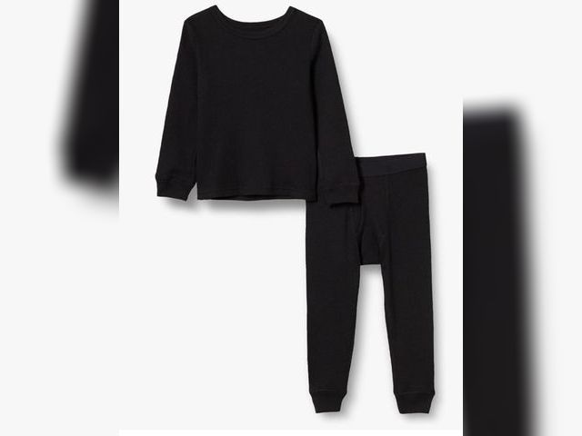 Lot 96-166160 - Amazon Essentials Boys and Toddlers' Thermal Long Underwear Set Size 3T

New