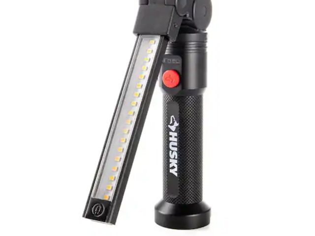 Lot 96-199097 - Husky 500-Lumens Flip Light New