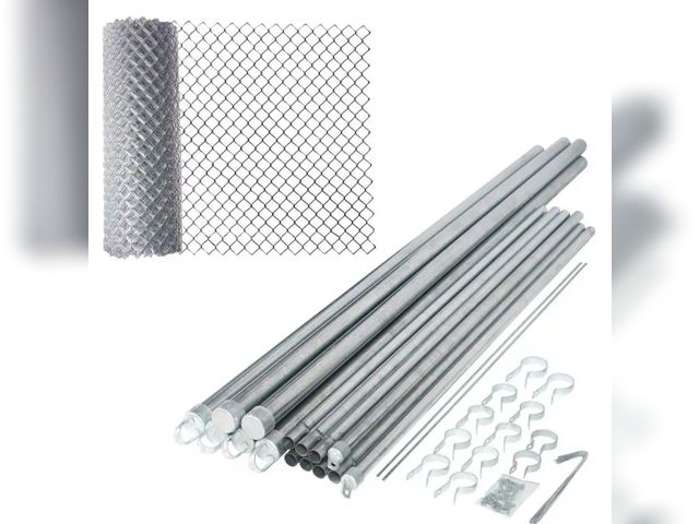 Lot 96-212402 - ALEKO Galvanized Steel Chain Link Fence-Complete Kit 4 ft. x 50 ft. 12.5 AW Gauge
Exact model may va...