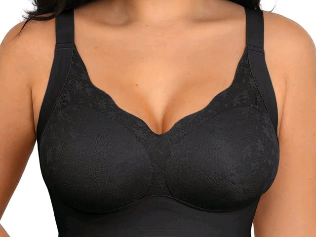 Lot 96-230808 - MINTREUS Womens Wireless Jelly Bra Plus Size Supportive Full Coverage Comfortable No Underwire Bras ...