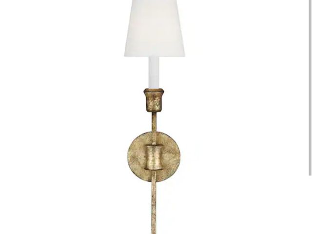 Lot 96-182094 - Generation Lighting
Westerly 5 in. W x 20.75 in. H 1-Light Antique Gild Dimmable, Traditional Wall S...