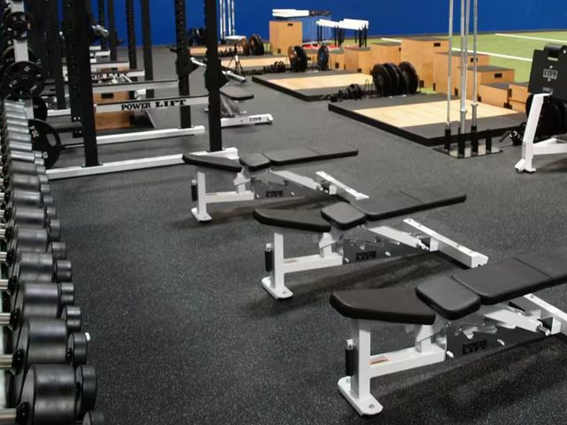 Lot 96-173921 - Survivor SportFloor
Isometric Grey 48 in. x 180 in. x 0.3 in. Rubber Gym/Weight Room Flooring Rolls ...